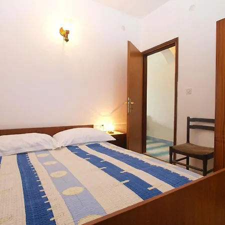 Apartment Fuer 4 Personen Ca 40 Qm In Porec, Istrien Istrische Riviera *